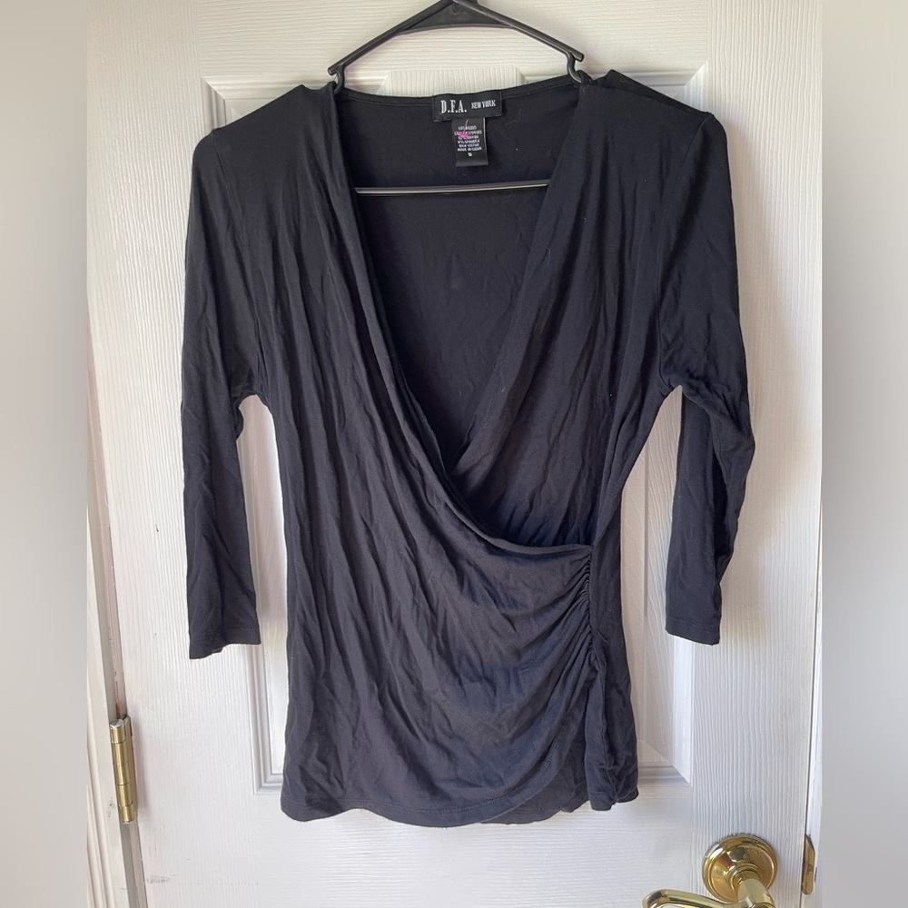🪩 D.F.A. New York Faux Wrap Black Top Size Small